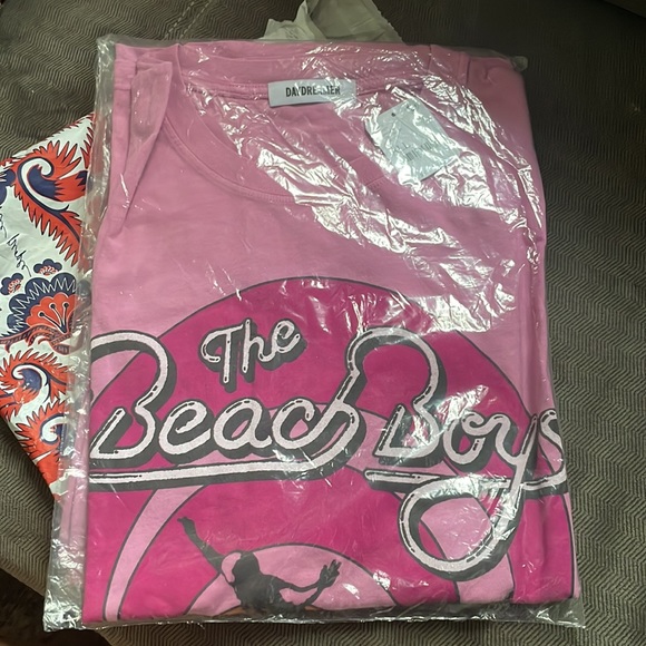 ✨NEW!✨ Free People The Beach Boys 1983 Tour Tee - Picture 4 of 4